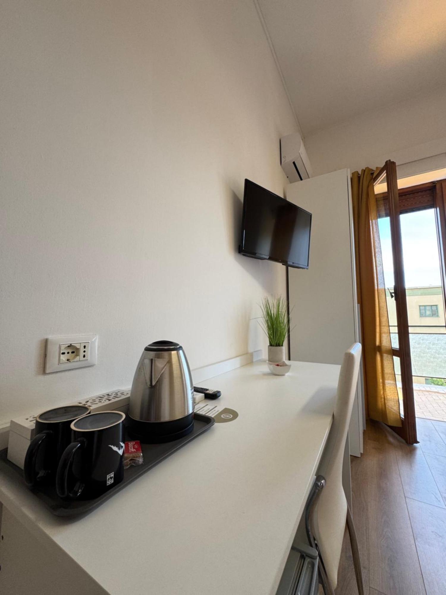 Crispi 120 Rooms New Opening ปาแลร์โม ภายนอก รูปภาพ